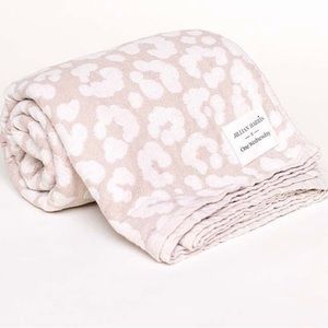 Jilly Box x One Wednesday blanket scarf